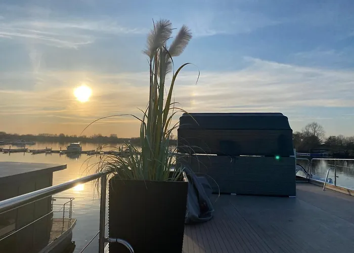 Hausboot Buddy