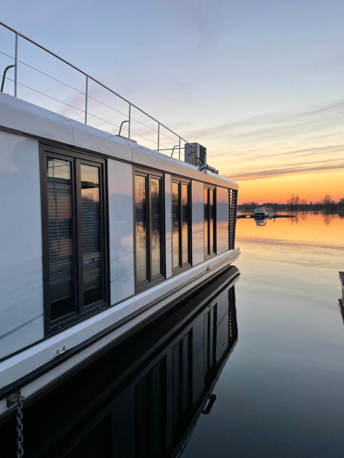 Bateau-hôtel Hausboot Buddy