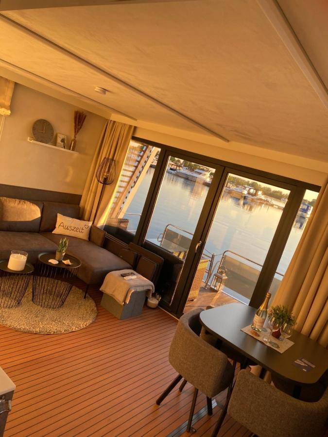 Bateau-hôtel Hausboot Buddy